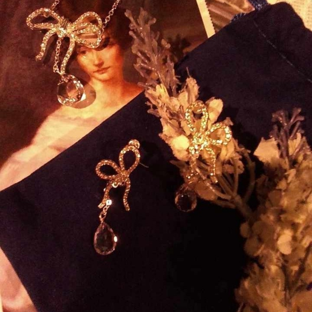 Women's Jewelry - Picture 5 of 9